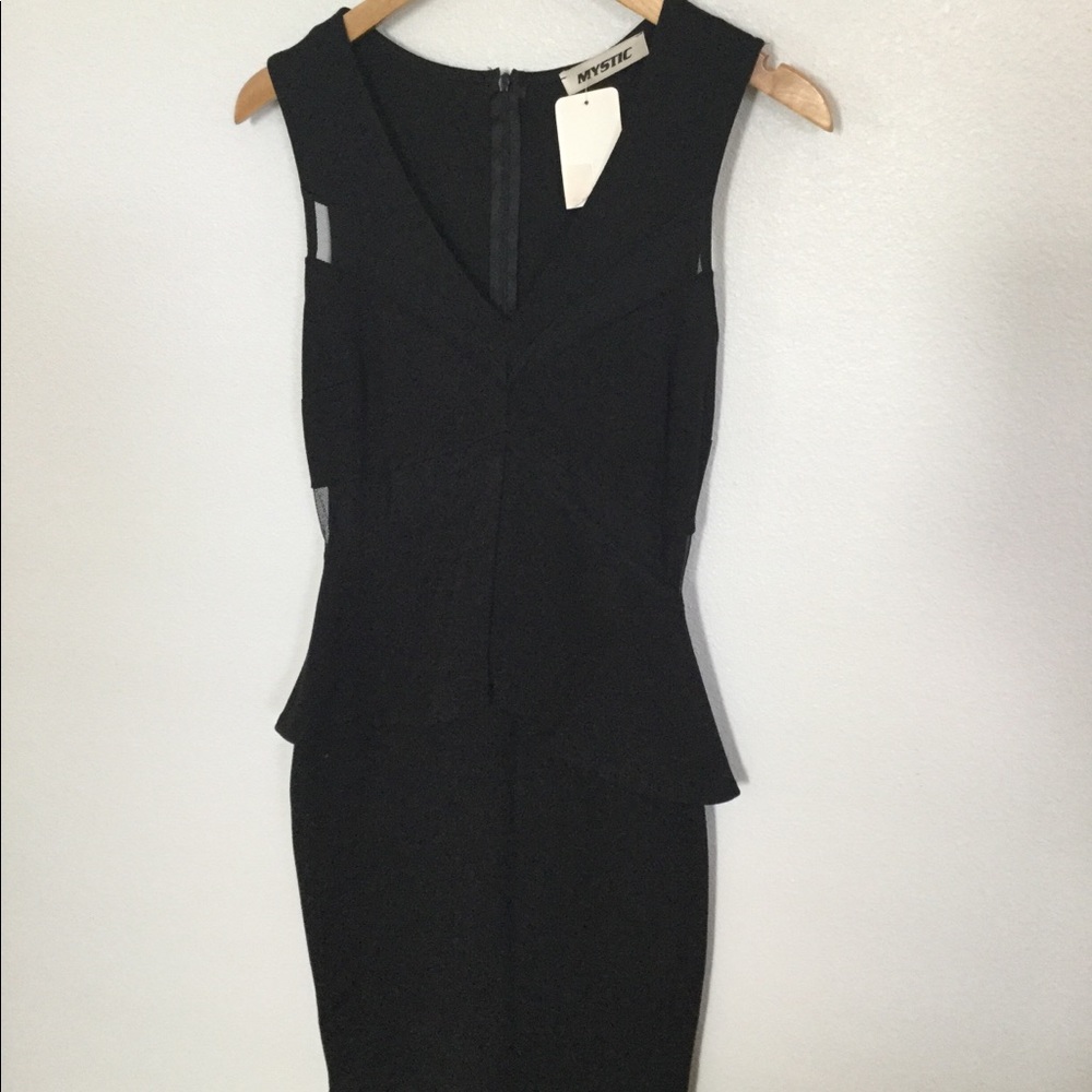 Dress - Picture 4 of 5